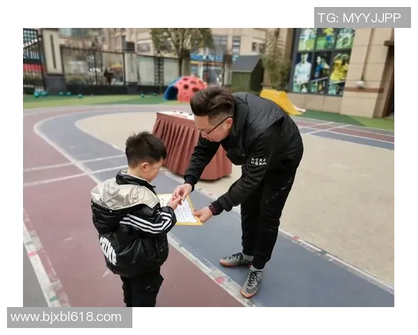 今天是哪位足球明星庆祝生日让我们一起祝福他快乐成长